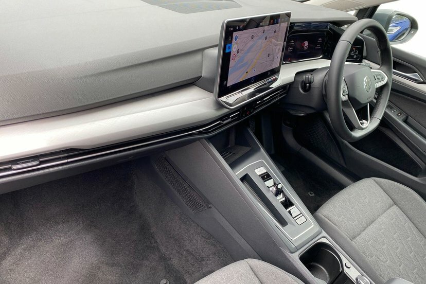 Volkswagen e-Golf 1.5 Tsi Ehybrid 19.7Kwh Match Hatchback GK75CKU Grey #2