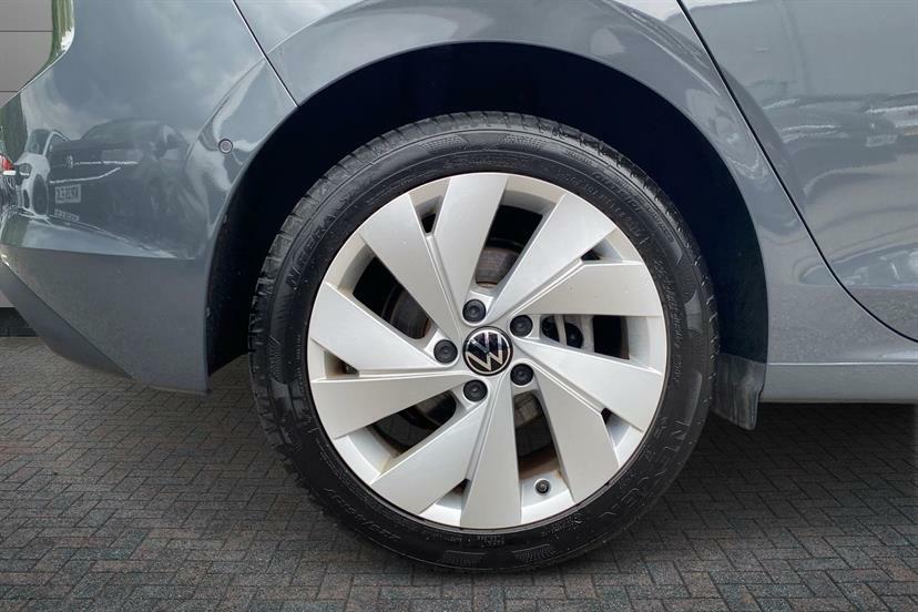 Volkswagen Golf 1.5 Tsi 204 Match Ehybrid Dsg Grey #5