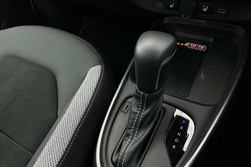 Toyota Aygo X 1.5 Hybrid Gr Sport Cvt White #6