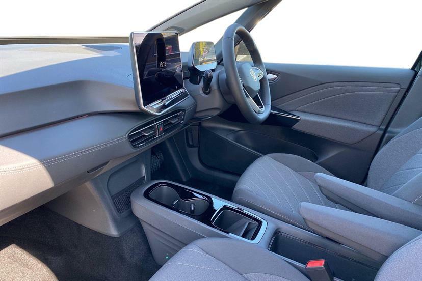 Volkswagen ID.3 125Kw Essential Pure 52Kwh Black #2
