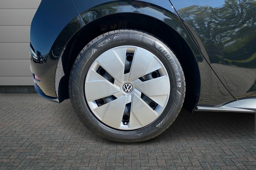 Volkswagen ID.3 Pure 52Kwh Essential DU26AZJ Black #5