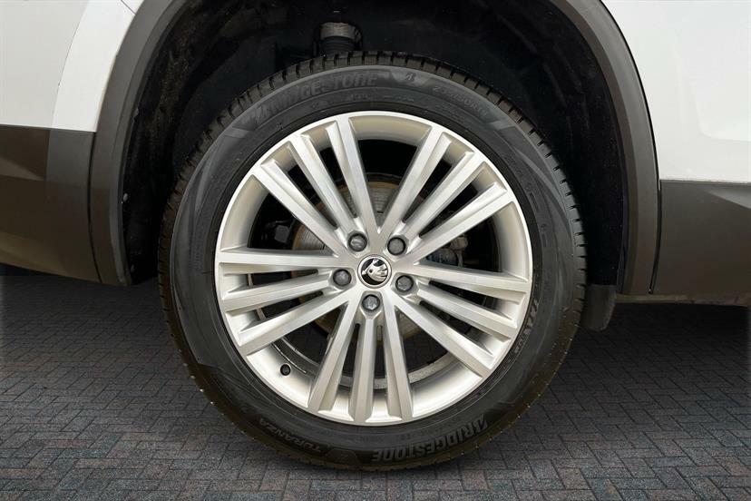 Skoda Kodiaq 2.0 Tsi 190 Se L 4X4 Dsg 7 Seat White #5