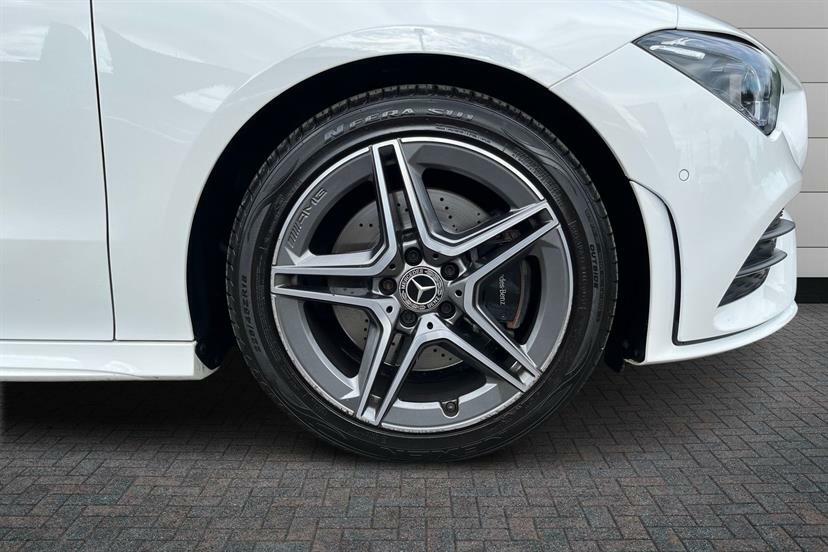 Mercedes-Benz CLA Class 220D Amg Line Premium Plus Tip White #4