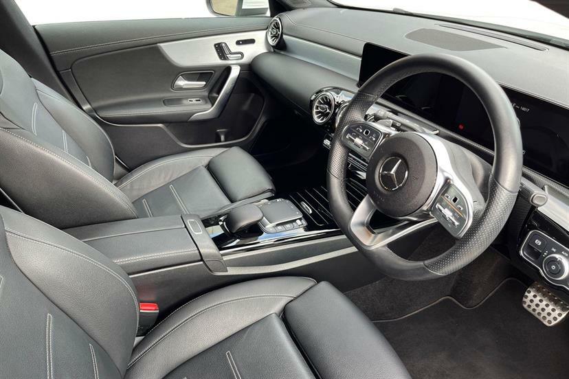 Mercedes-Benz CLA Class 220D Amg Line Premium Plus Tip White #5