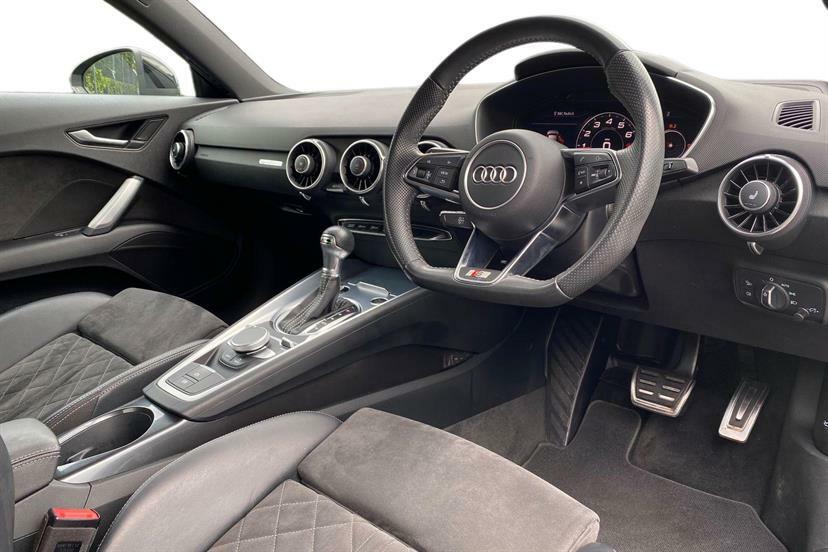 Audi TT 45 Tfsi Quattro Black Edition S Tronic Black #5