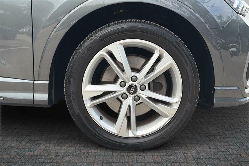 Audi Q3 45 Tfsi E S Line S Tronic Comfortsound Pack Grey #5
