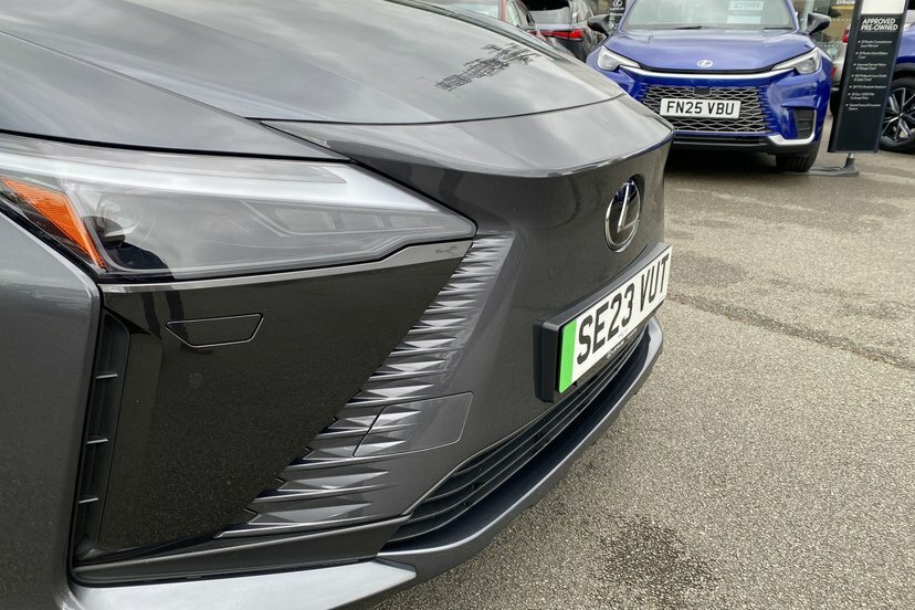 Lexus RZ 450E 71.4Kwh Takumi Direct4 Blue #16