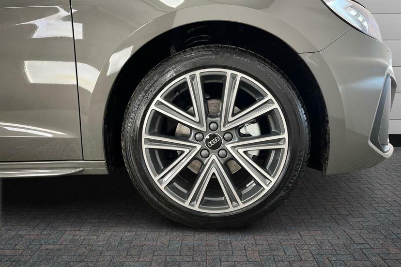 Audi A1 30 Tfsi S Line S Tronic  #5