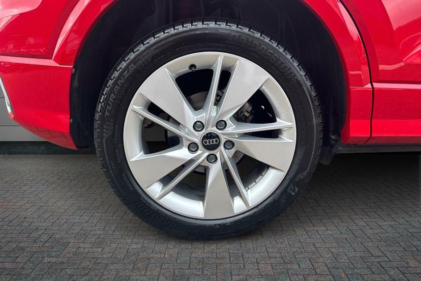 Audi Q2 35 Tfsi S Line Tech Red #4