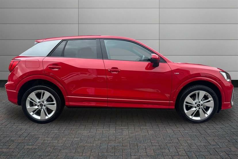 Audi Q2 35 Tfsi S Line Tech Red #3