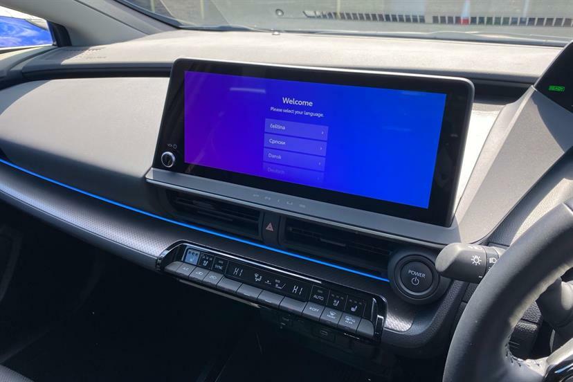 Toyota Prius 2.0 Phev Excel Cvt Blue #6