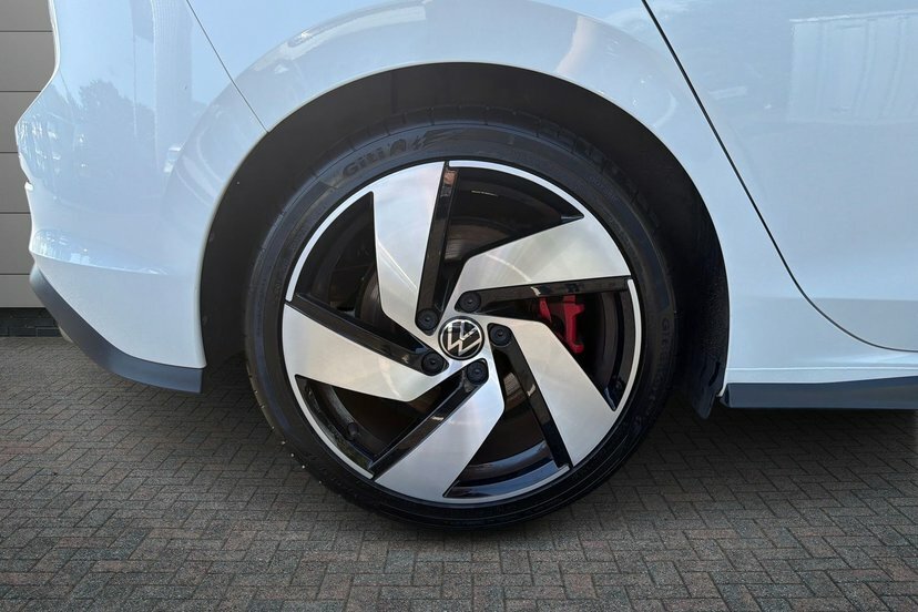 Volkswagen Golf 2.0 Tsi Gti Hatchback Dsg 245 Ps MK71UTU White #5