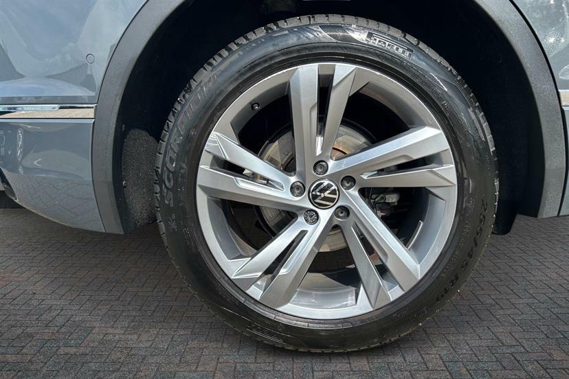 Volkswagen Tiguan 1.5 Tsi 150 R-line Edition Dsg Grey #5