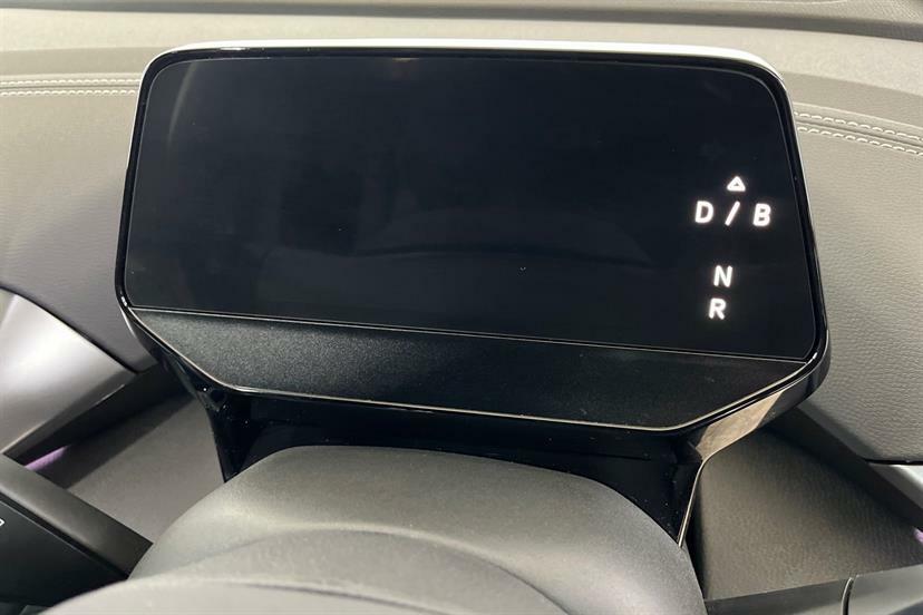 Volkswagen ID.4 Pro 77Kwh Life White #17