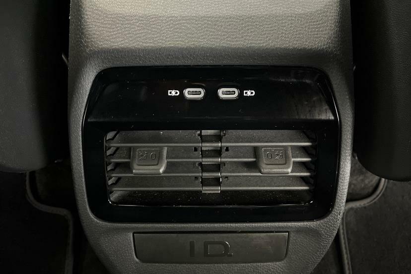 Volkswagen ID.4 Pro 77Kwh Life White #31