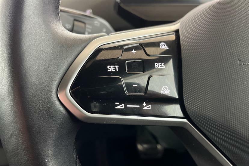 Volkswagen ID.4 Pro 77Kwh Life White #18
