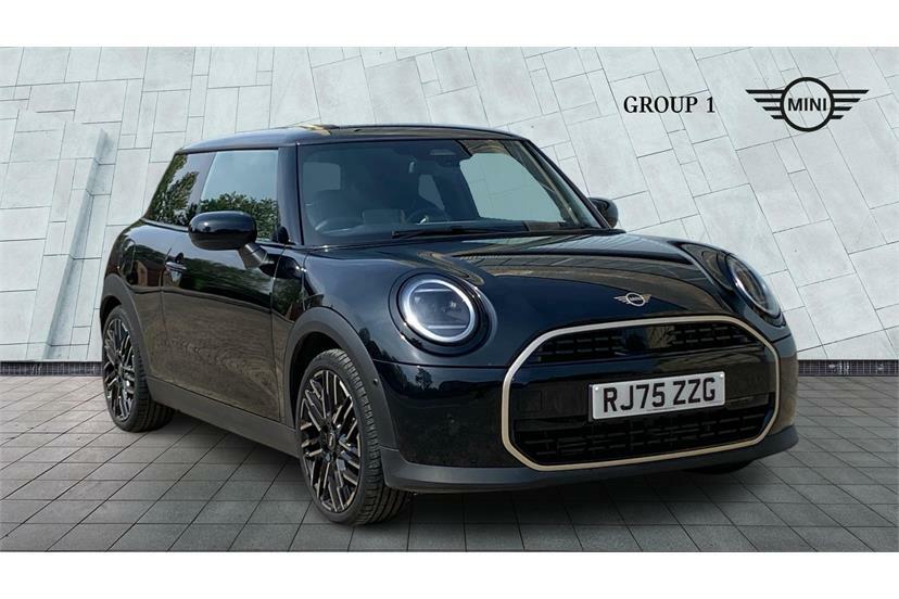 Mini Hatch 1.5 C Exclusive Black