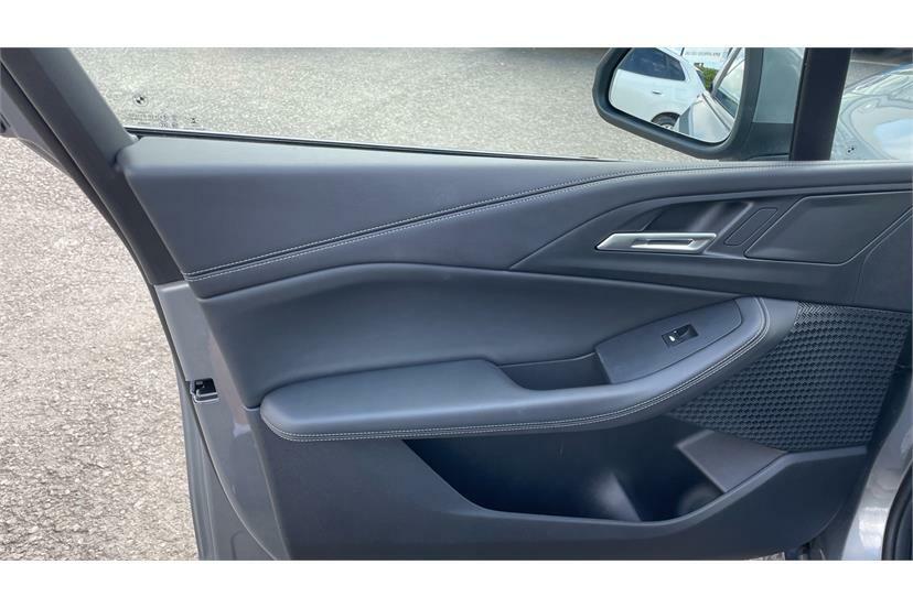 BMW 2 Series 220D 190 M Sport Step White #28