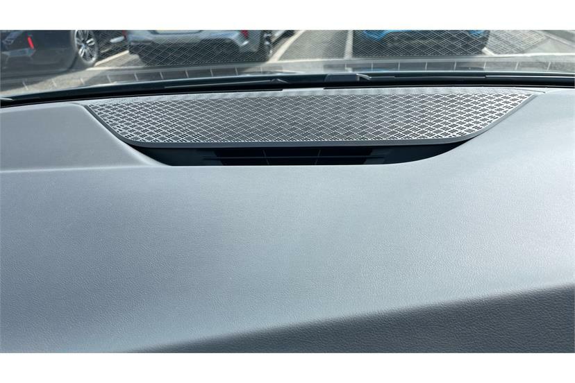 BMW 2 Series 220D 190 M Sport Step White #37