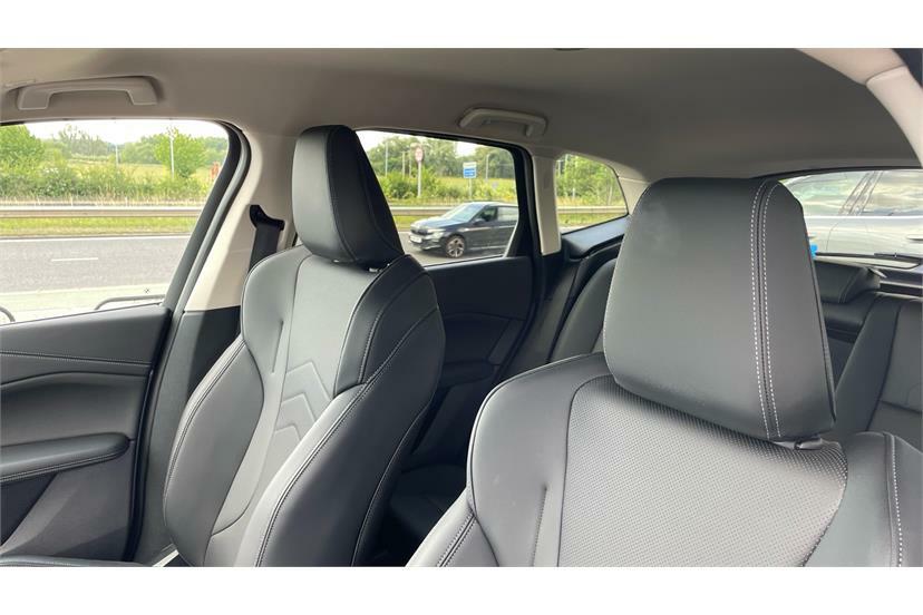 BMW 2 Series 220D 190 M Sport Step White #26