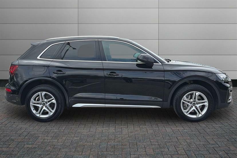 Audi Q5 45 Tfsi Quattro Sport S Tronic Black #4