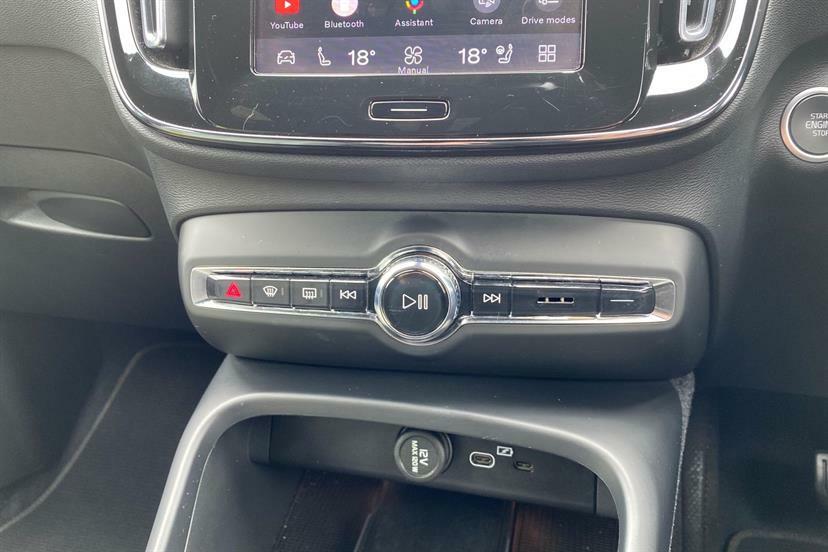 Volvo XC40 Xc40 Core T4 Recharge Black #26