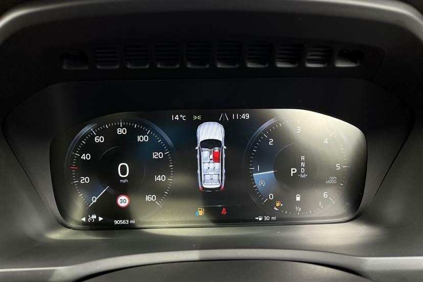 Volvo XC90 B5 Momentum Awd Grey #19