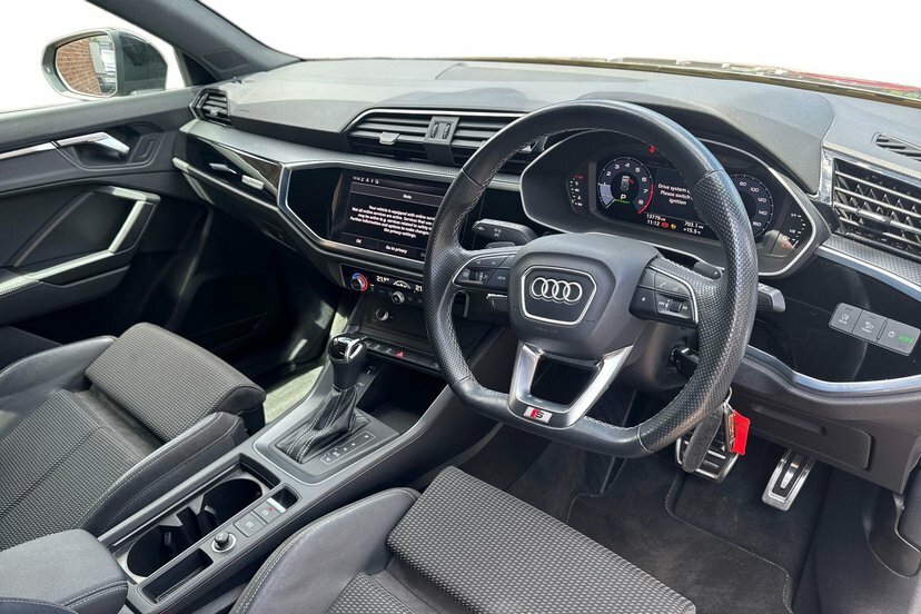Audi Q3 1.5 Tfsi Cod 35 Black Edition Suv S Tro Grey #6