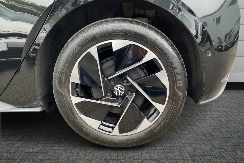 Volkswagen ID.3 Pro 59Kwh Match Hatchback 204 P WN26NLD Black #5