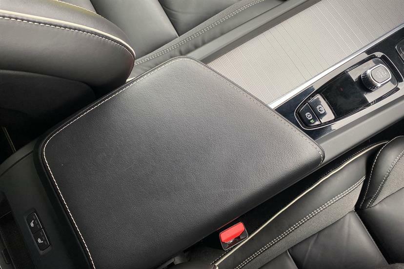 Volvo XC60 B5 P Awd Core Rear Camera, Heated Seats, Apple Black #37