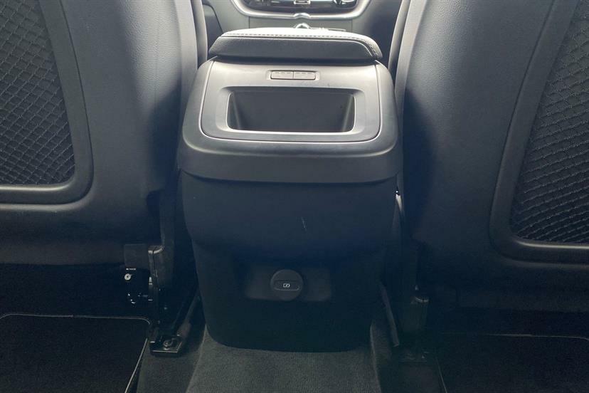 Volvo XC60 B5 P Awd Core Rear Camera, Heated Seats, Apple Black #41