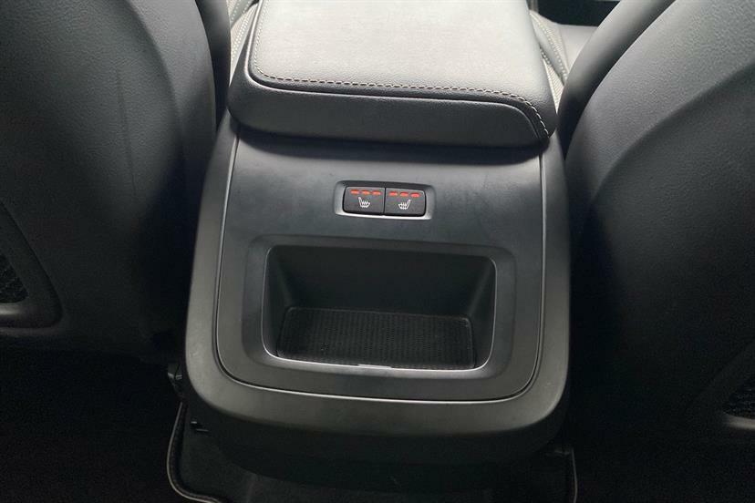 Volvo XC60 B5 P Awd Core Rear Camera, Heated Seats, Apple Black #42