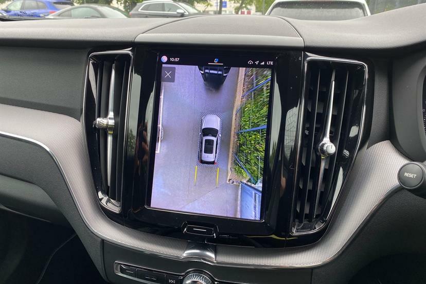 Volvo XC60 B5 P Awd Core Rear Camera, Heated Seats, Apple Black #23