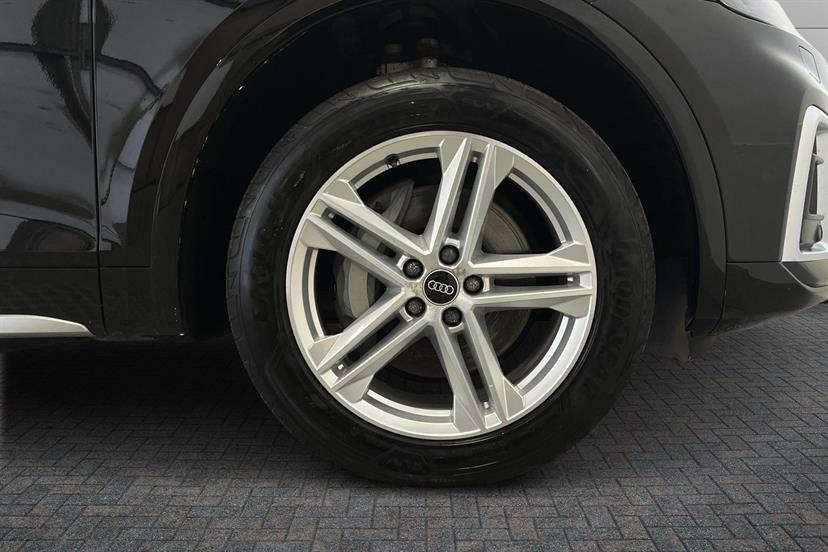 Audi Q5 50 Tfsi E Quattro S Line S Tronic Black #4