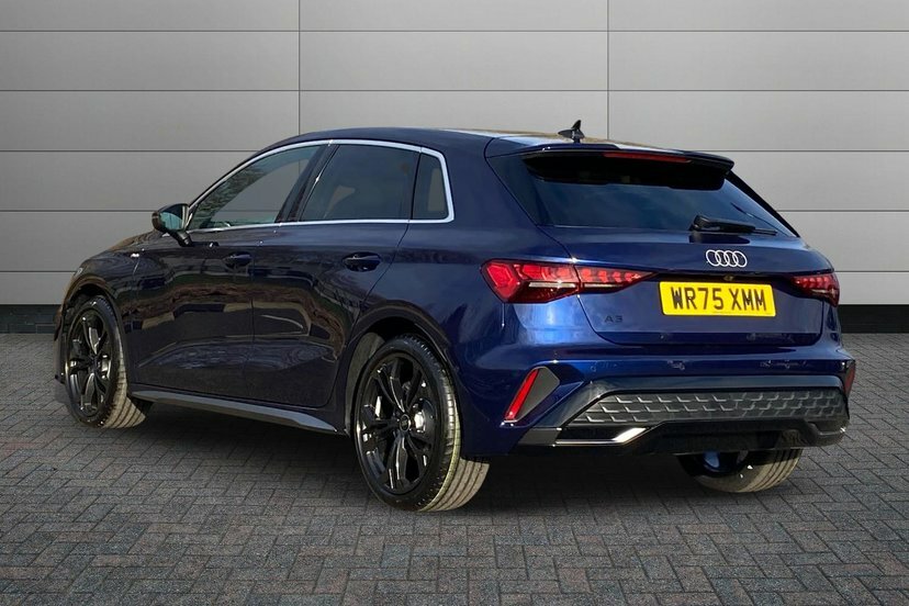 Audi A3 1.5 Tfsi 30 S Line Sportback 11 WR75XMM Blue #3