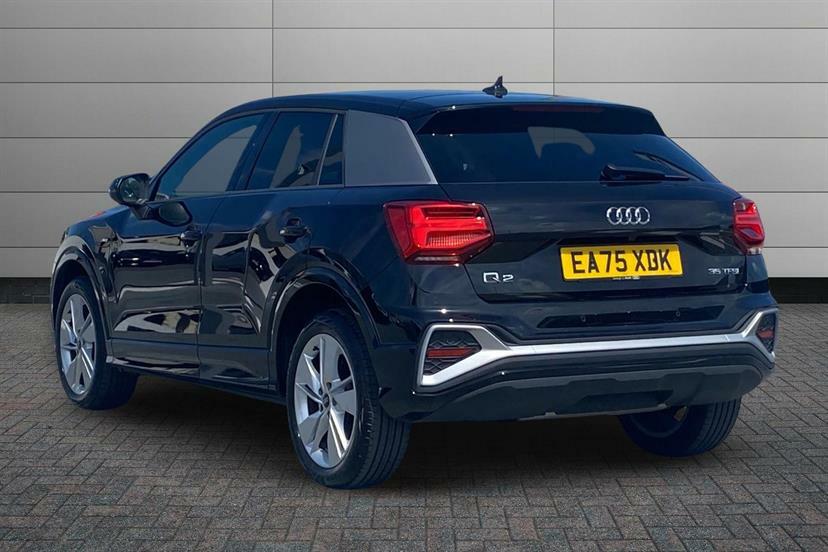 Audi Q2 35 Tfsi S Line S Tronic Black #3