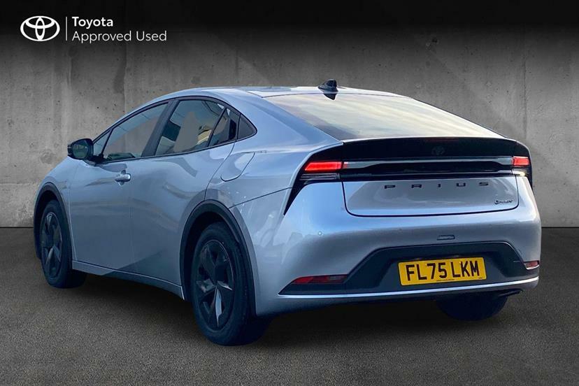 Toyota Prius 2.0 Phev Design Cvt #4