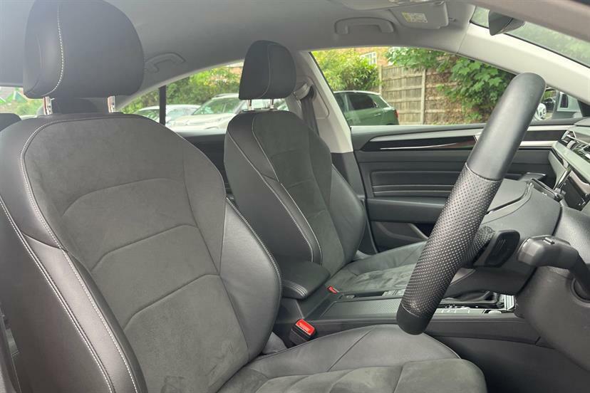 Volkswagen Arteon 2.0 Tsi Elegance Dsg Black #16