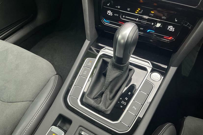 Volkswagen Arteon 2.0 Tsi Elegance Dsg Black #10