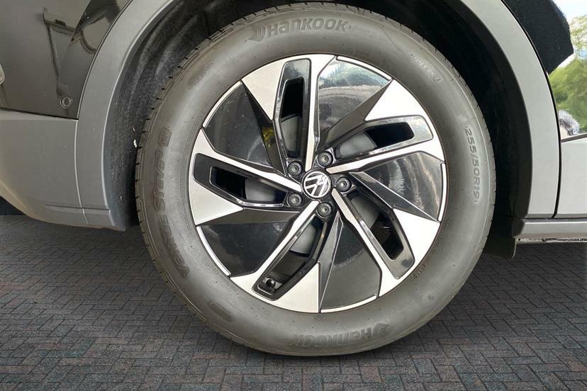 Volkswagen ID.4 210Kw Match Pro 77Kwh Black #5