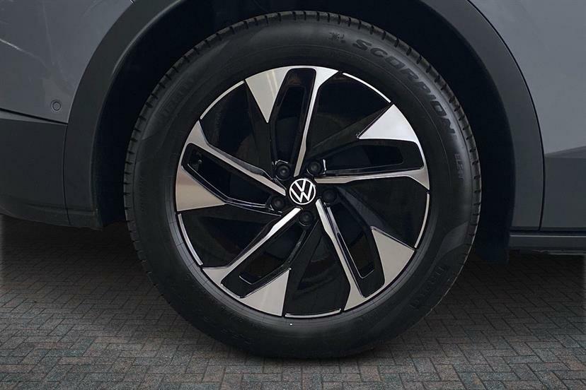 Volkswagen ID.4 210Kw Match Pro 77Kwh Grey #4