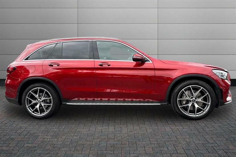 Mercedes-Benz GLC Class 300D 4Matic Amg Line Premium Pls 9G-tronic Red #2
