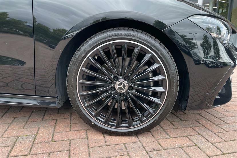 Mercedes-Benz CLA Class 220D Amg Line Premium Plus Tip Black #4