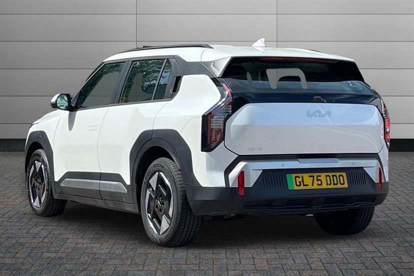 Kia EV3 148Kw Air 81.4Kwh White #3