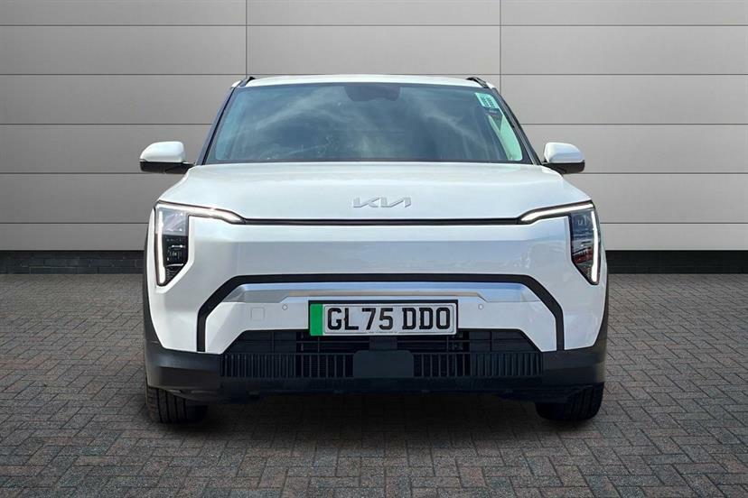 Kia EV3 148Kw Air 81.4Kwh White #6