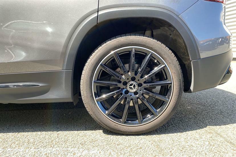 Mercedes-Benz GLB Class 200 Amg Line Premium Night Ed 7G-tronic Grey #4