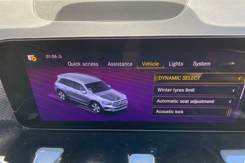 Mercedes-Benz GLB Class Glb 200 Amg Line Executive A Grey #50