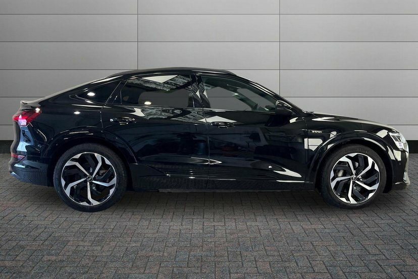 Audi E-tron 55 Black Edition Sportback Quatt Black #4