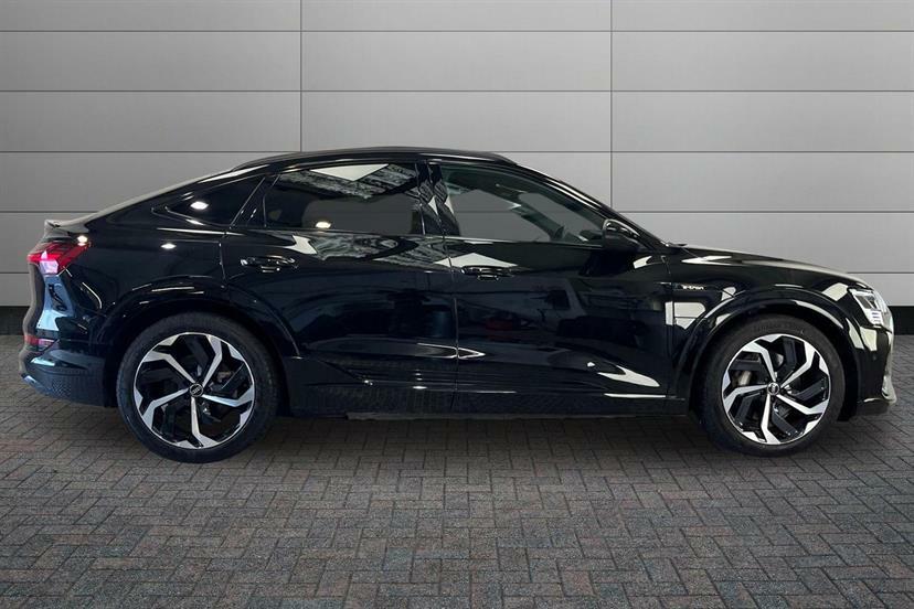Audi E-tron 300Kw 55 Quattro 95Kwh Black Edition Black #4