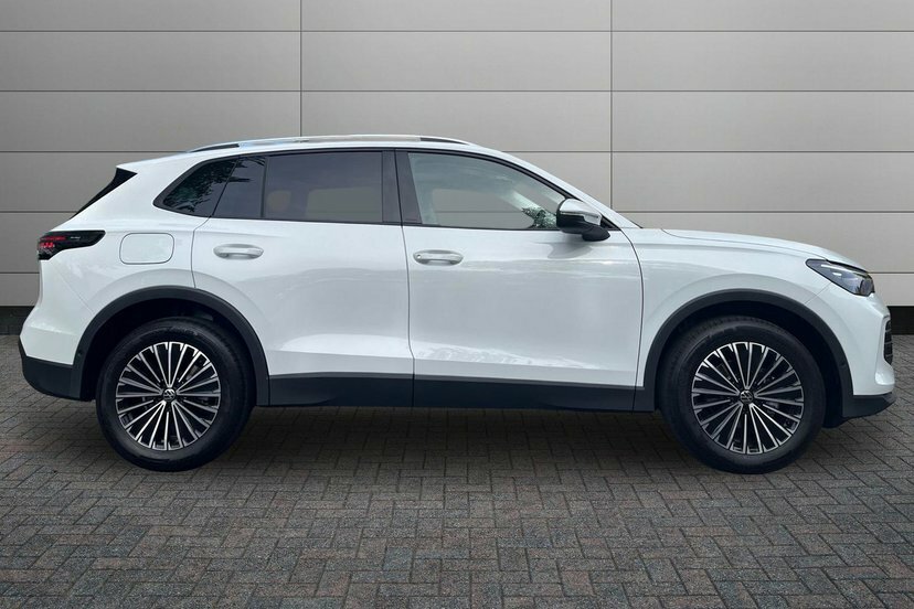 Volkswagen Tiguan 1.5 Etsi Mhev Match Suv Hybrid Dsg 150 LX26UAZ White #4
